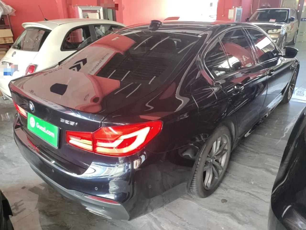 BMW 5 Series 2019 Restyled 525i M Sport Package — миниатюра 6