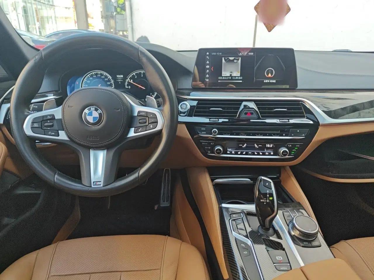 BMW 5 Series 2018 530Li Luxury Edition M Sport Package — миниатюра 9