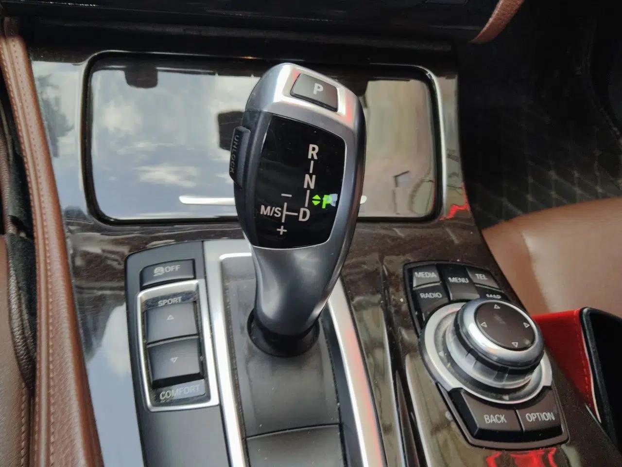 BMW 5 Series 2017 525Li Leading Model — миниатюра 14