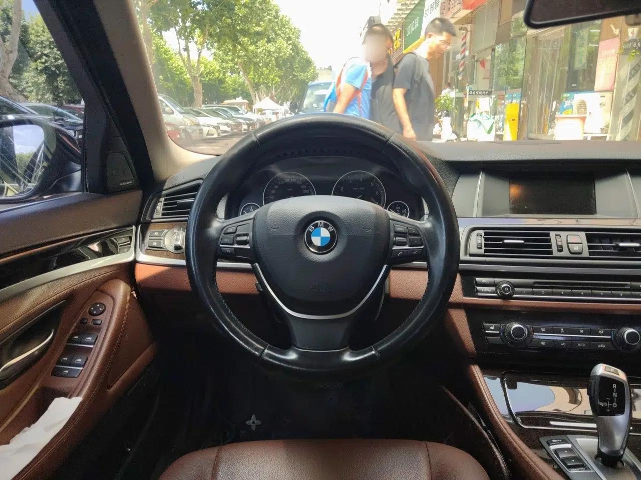 BMW 5 Series 2017 525Li Leading Model — миниатюра 10