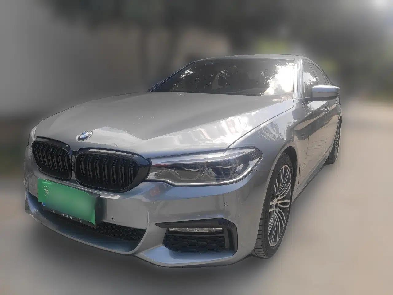 BMW 5 Series 2018 530i M Sport Package — миниатюра 1
