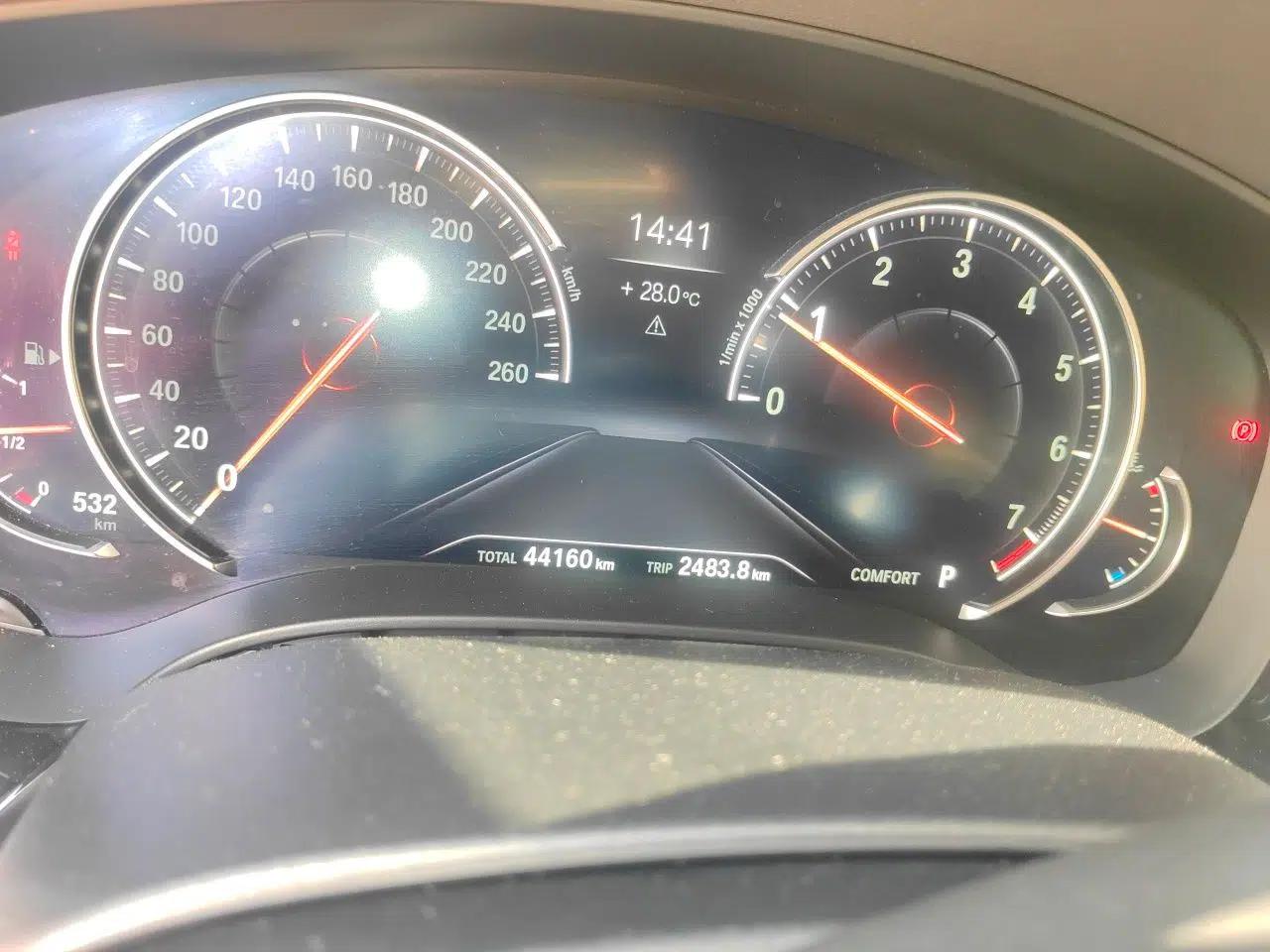 BMW 5 Series 2018 530i M Sport Package — миниатюра 12