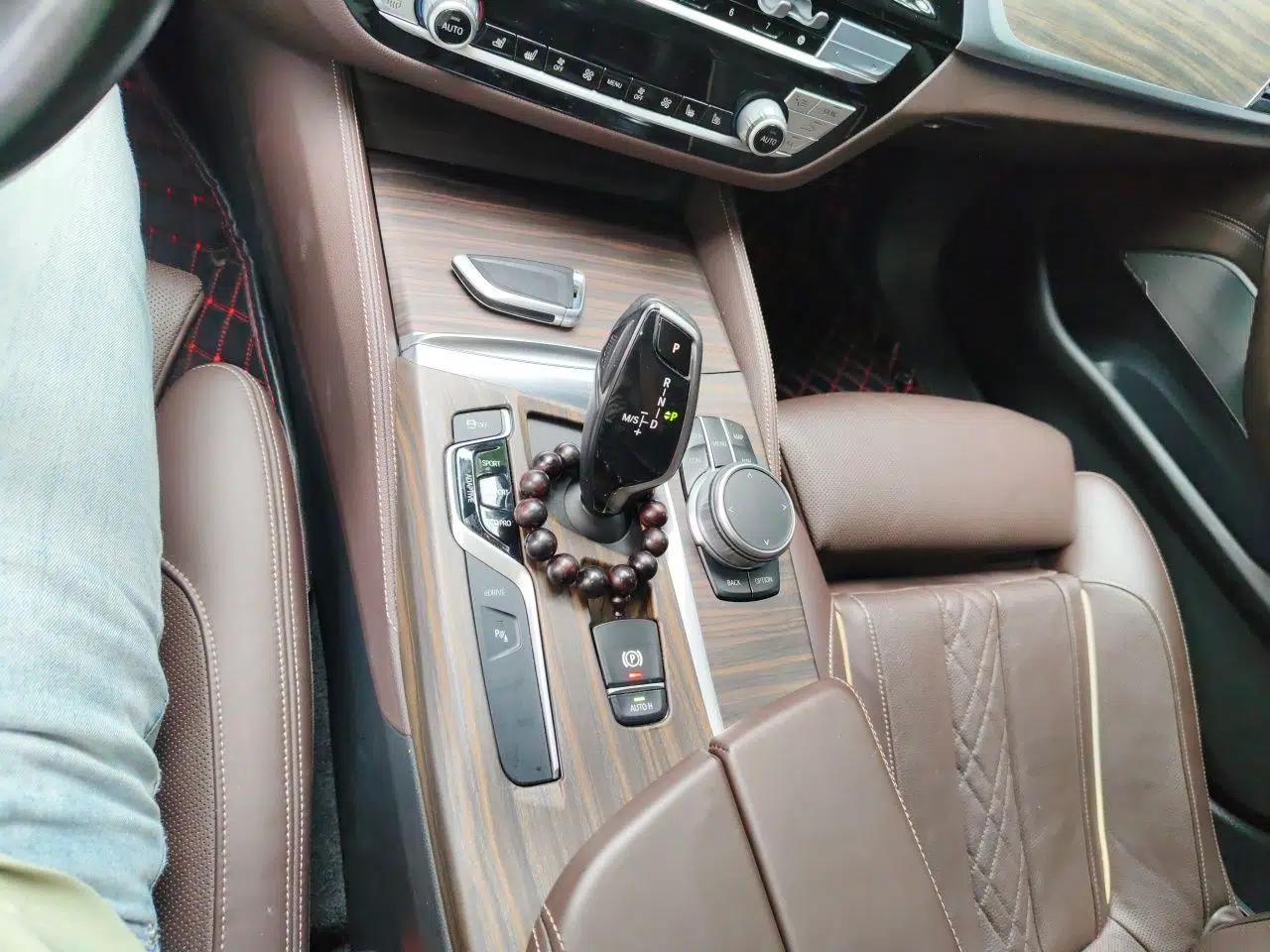 BMW 5 Series New Energy 2020 Mileage Upgrade Version 530Le Pioneer Edition — миниатюра 14