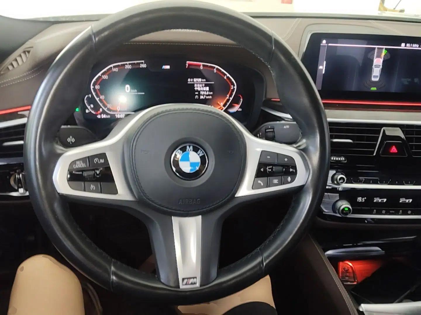 BMW 5 Series 2020 525Li M Sport Package — миниатюра 13