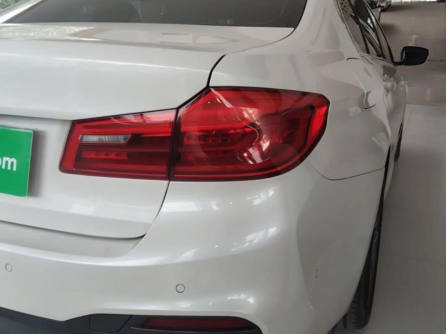 BMW 5 Series 2020 525Li M Sport Package — миниатюра 9