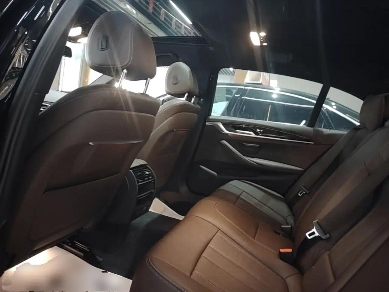 BMW 5 Series 2020 525Li M Sport Package — миниатюра 20