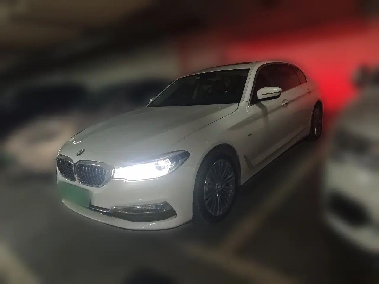 BMW 5 Series 2018 Facelifted 530Li Luxury Edition Premium Package — миниатюра 1