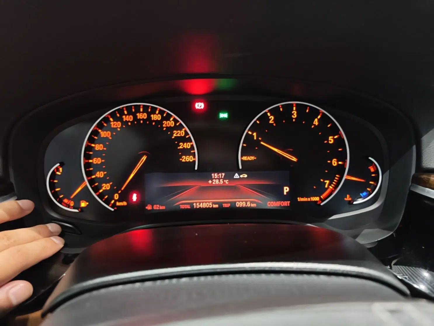 BMW 5 Series 2018 528Li Launch Special Edition — миниатюра 14