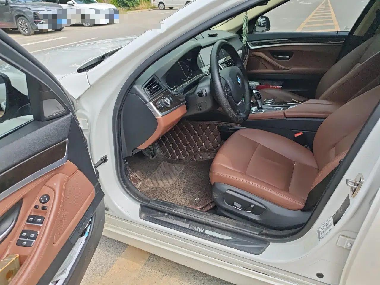 BMW 5 Series 2017 525Li Leading Model — миниатюра 16