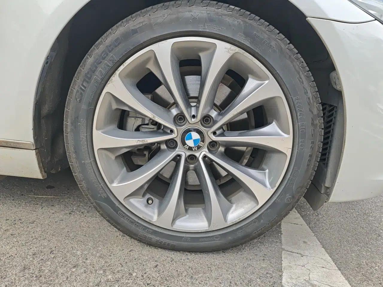 BMW 5 Series 2017 525Li Leading Model — миниатюра 8