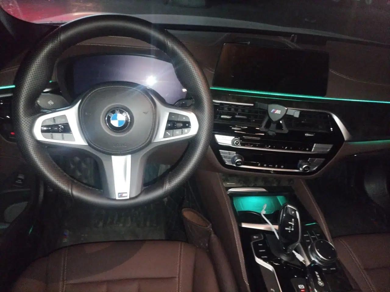 BMW 5 Series 2020 525Li M Sport Package — миниатюра 9