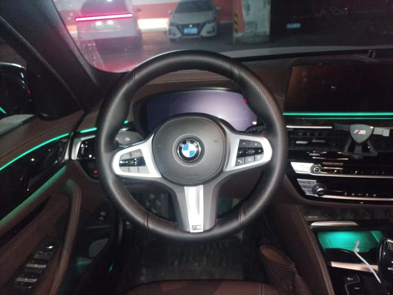 BMW 5 Series 2020 525Li M Sport Package — миниатюра 10