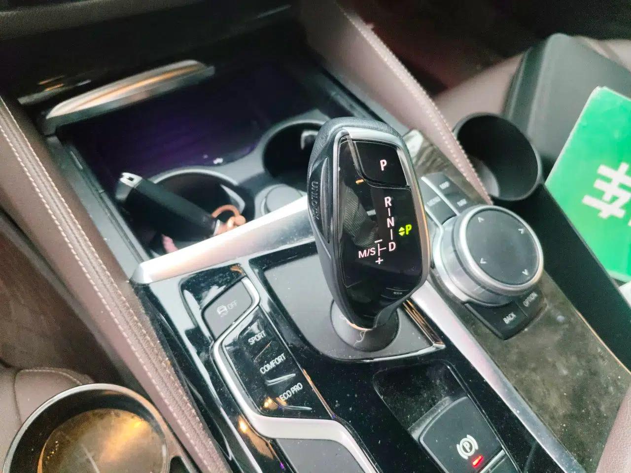 BMW 5 Series 2019 Restyled 525Li M Sport Package — миниатюра 14