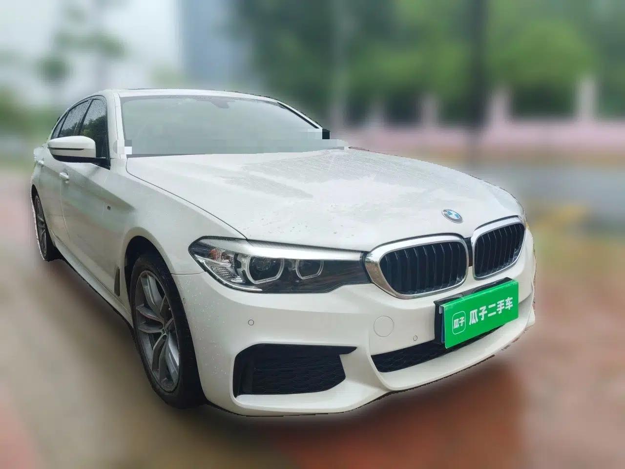 BMW 5 Series 2019 Restyled 525Li M Sport Package — миниатюра 3