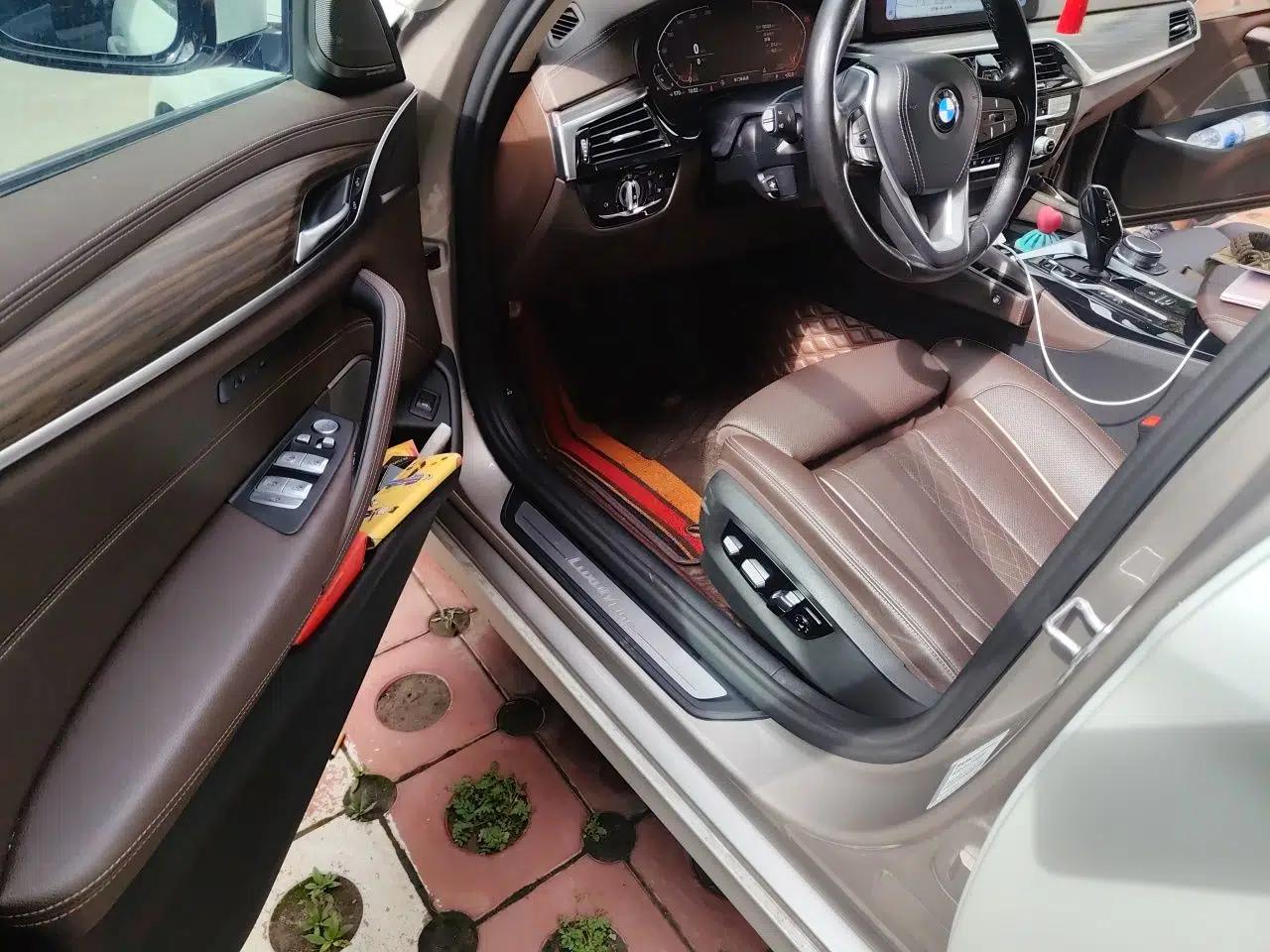 BMW 5 Series 2021 530Li Luxury Edition Premium Package — миниатюра 16