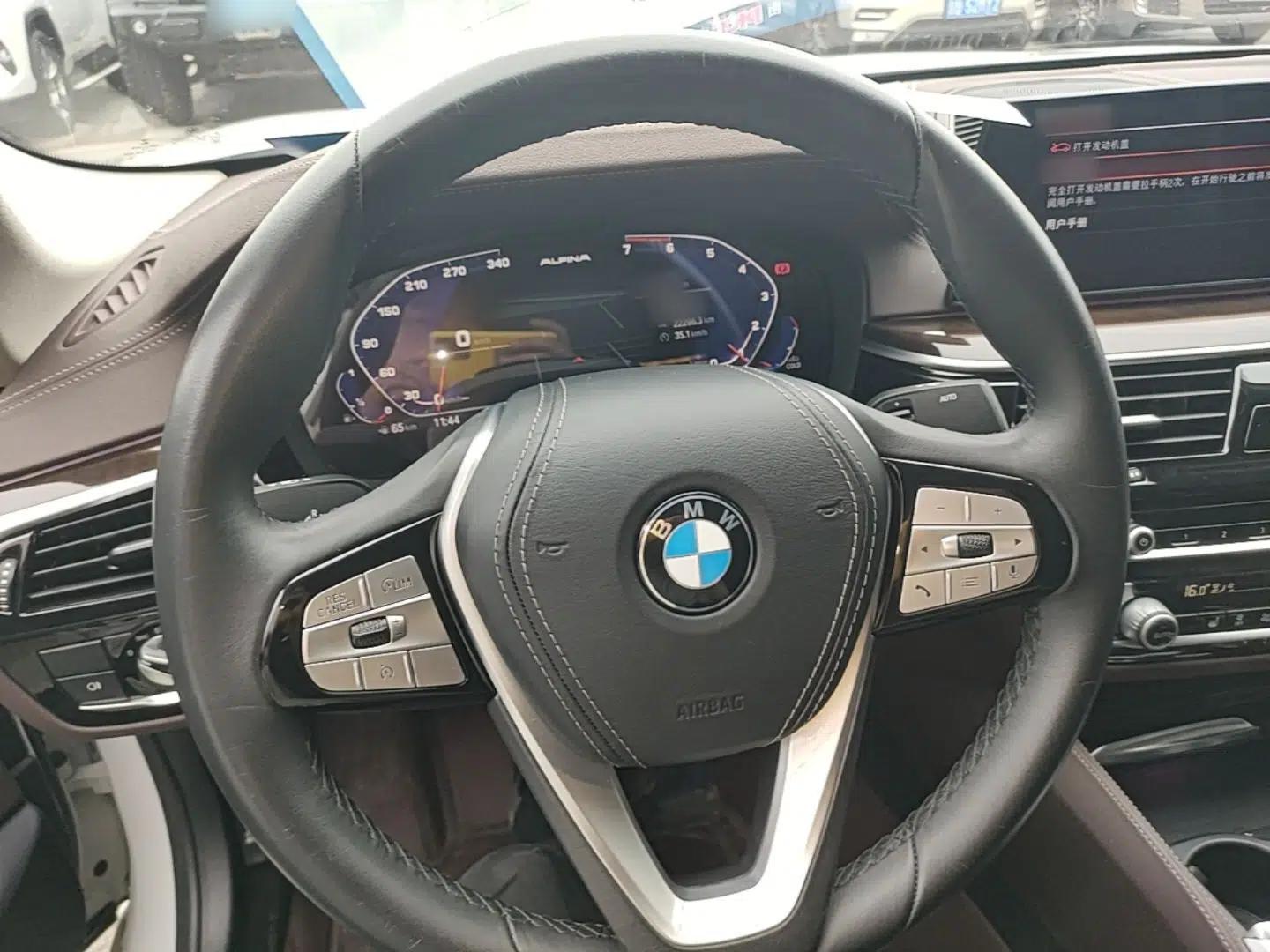 BMW 5 Series 2020 525Li Luxury Package — миниатюра 13