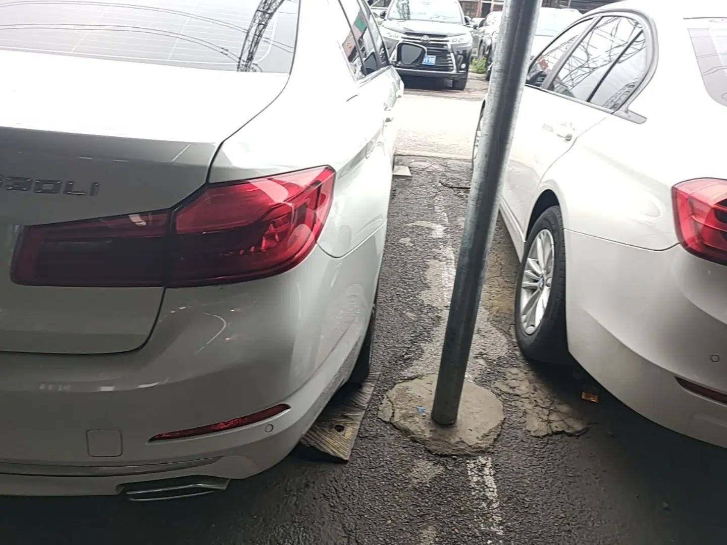 BMW 5 Series 2020 525Li Luxury Package — миниатюра 9