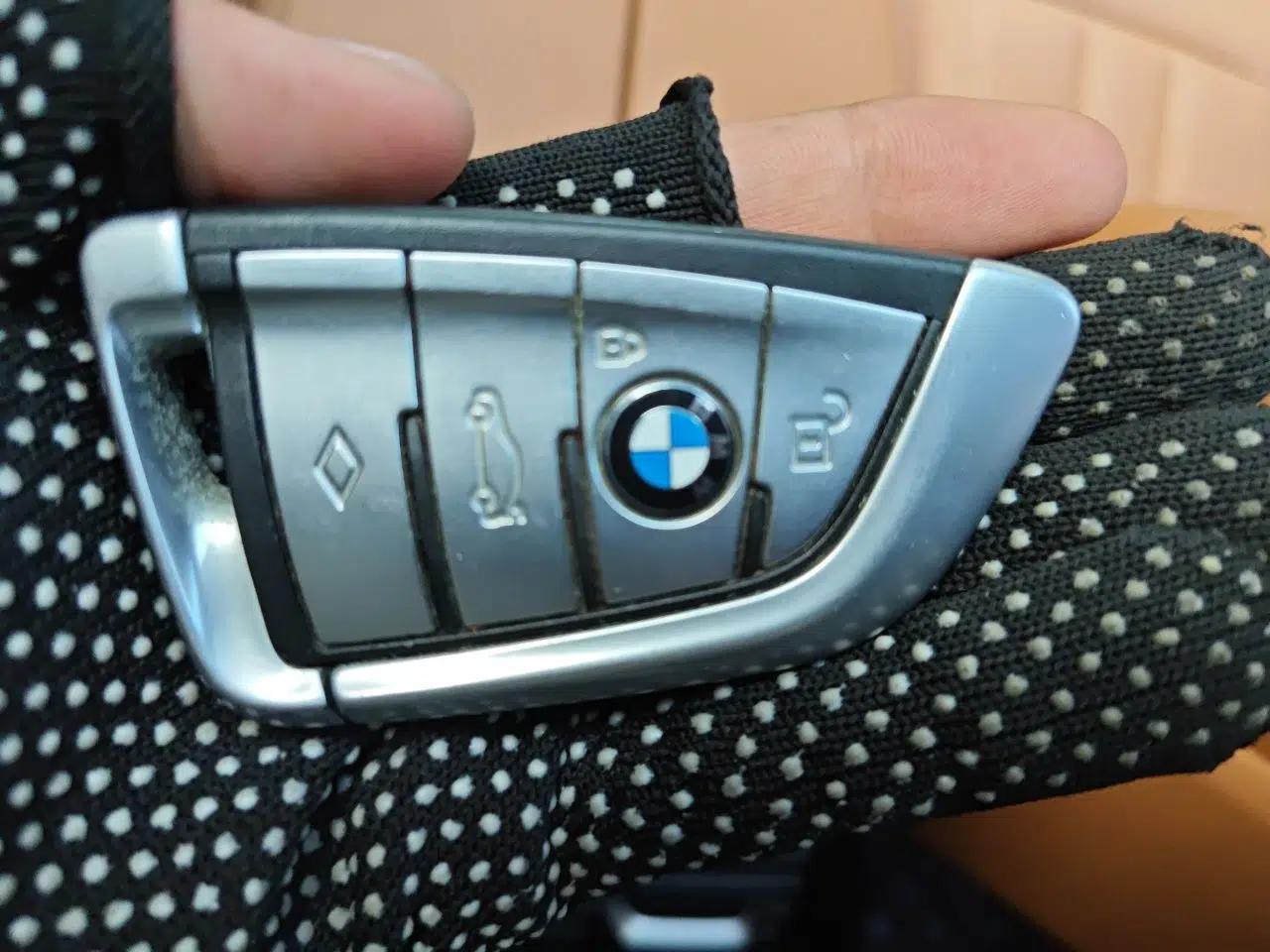BMW 5 Series 2019 530Li Leading Model M Sport Package — миниатюра 17