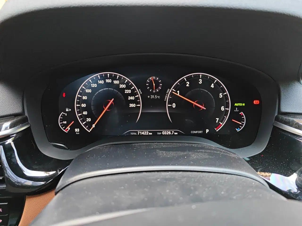 BMW 5 Series 2019 530Li Leading Model M Sport Package — миниатюра 10