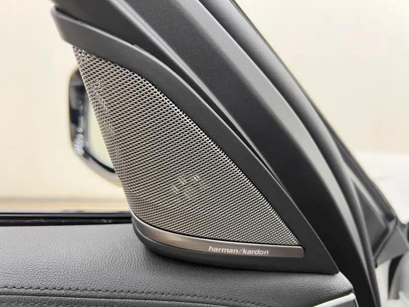 BMW 5 Series 2018 530Li Luxury Edition M Sport Package — миниатюра 12