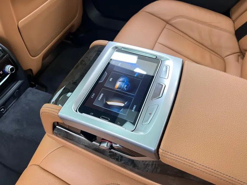 BMW 5 Series 2018 530Li Luxury Edition M Sport Package — миниатюра 24