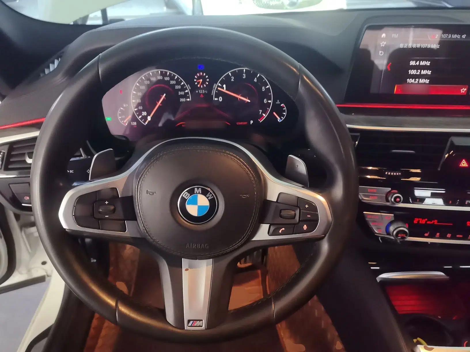 BMW 5 Series 2019 Facelifted 530Li Leading Edition M Sport Package — миниатюра 18