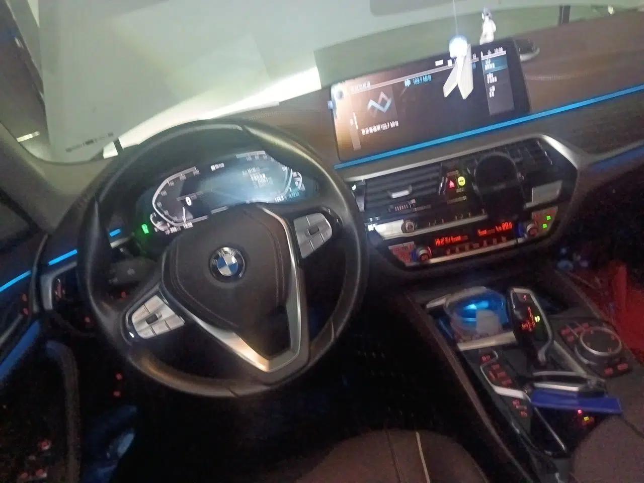 BMW 5 Series New Energy 2021 Updated 535Le Luxury Package — миниатюра 10