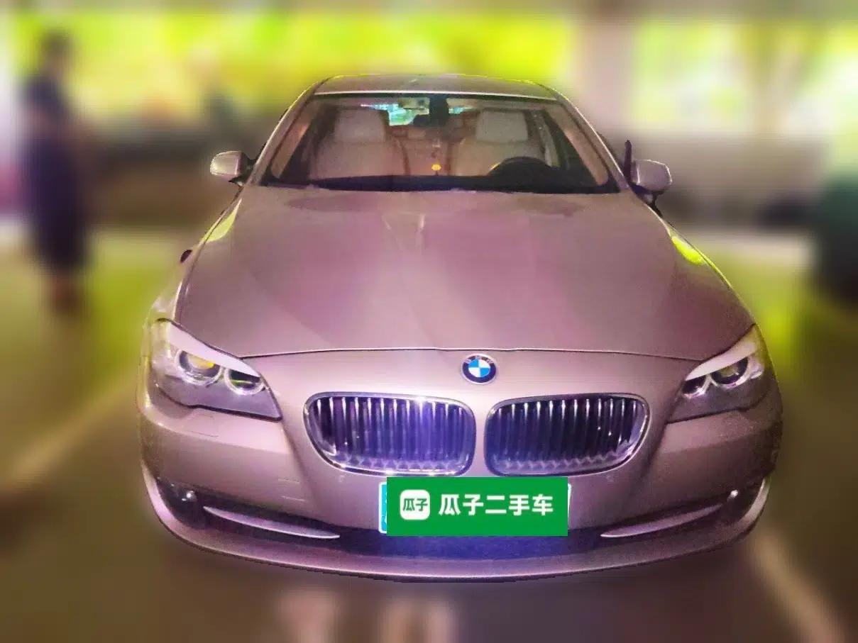 BMW 5 Series 2012 530Li Luxury Model — миниатюра 2