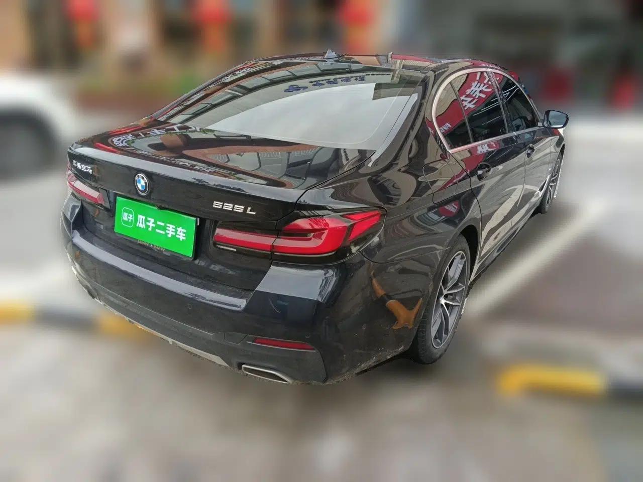 BMW 5 Series 2022 Restyled 525Li M Sport Package — миниатюра 6