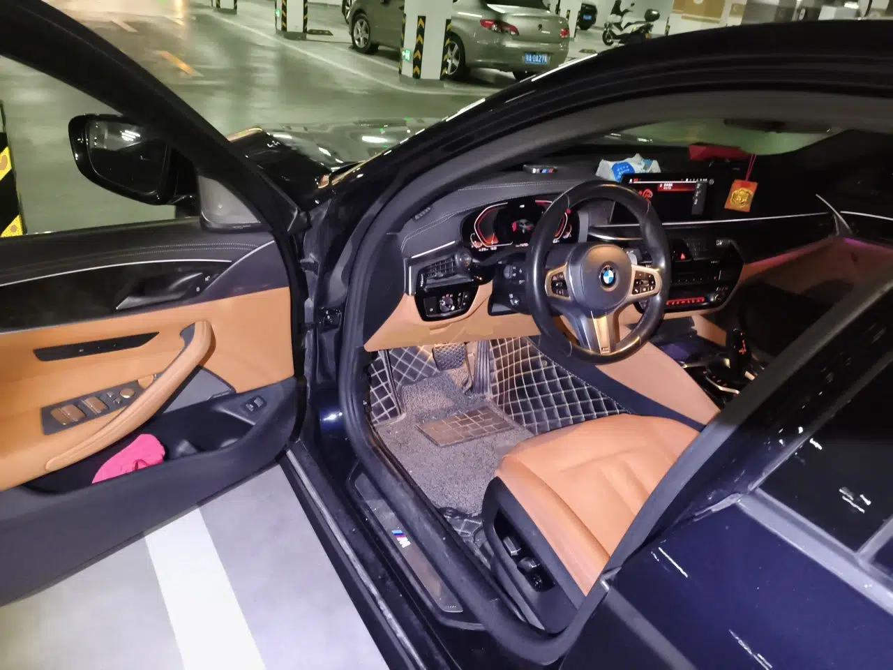 BMW 5 Series 2020 530Li Luxury Edition M Sport Package — миниатюра 16
