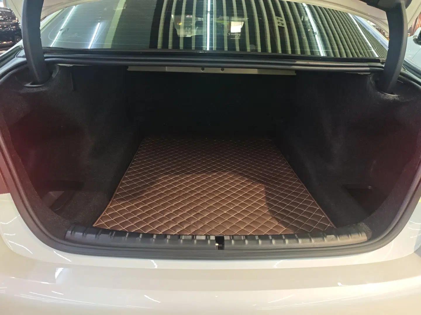 BMW 5 Series 2022 Second Facelift 525Li M Sport Package — миниатюра 22