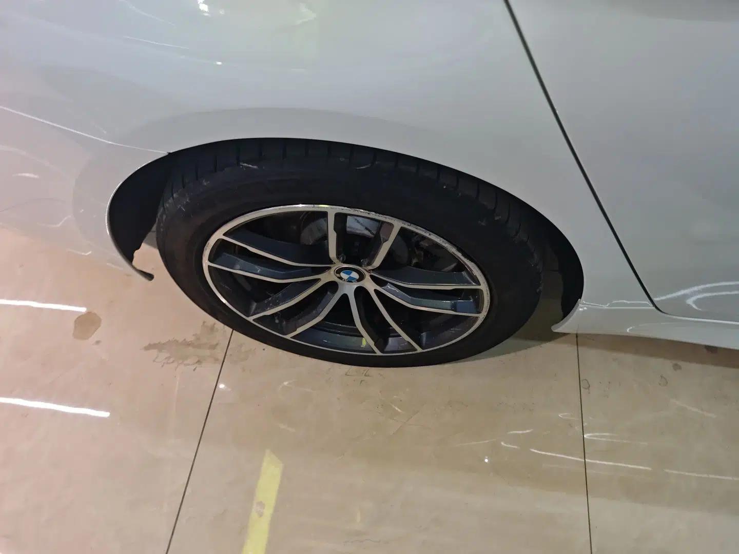 BMW 5 Series 2022 Second Facelift 525Li M Sport Package — миниатюра 9