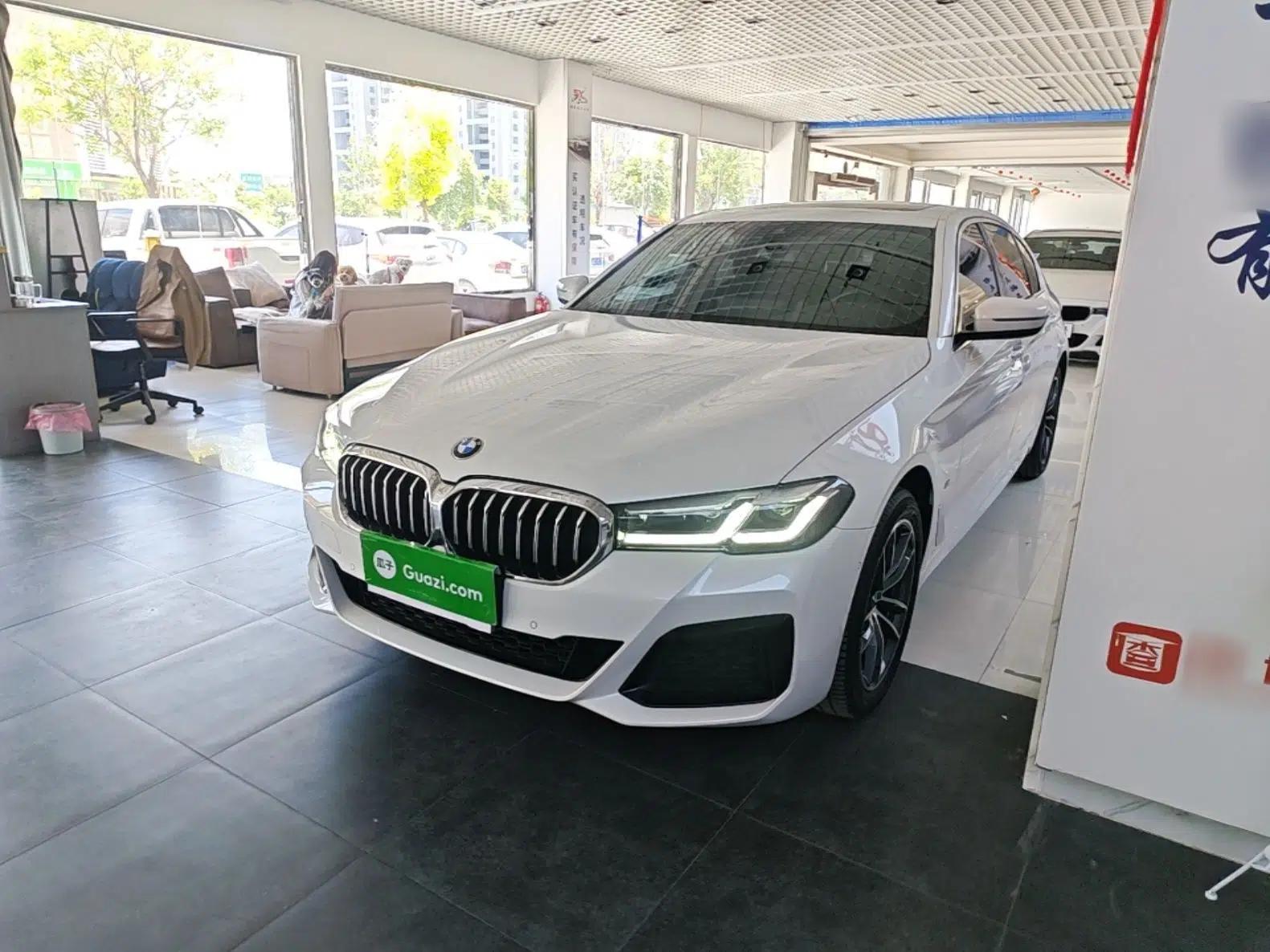 BMW 5 Series 2022 Restyled 525Li M Sport Package — миниатюра 1