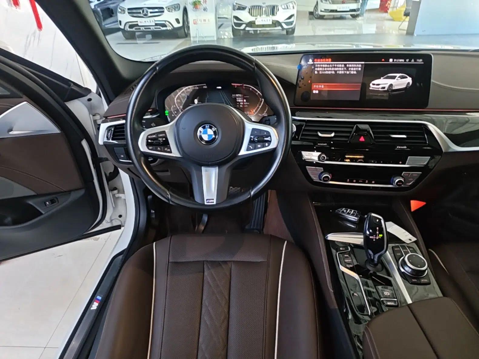 BMW 5 Series 2022 Restyled 525Li M Sport Package — миниатюра 20