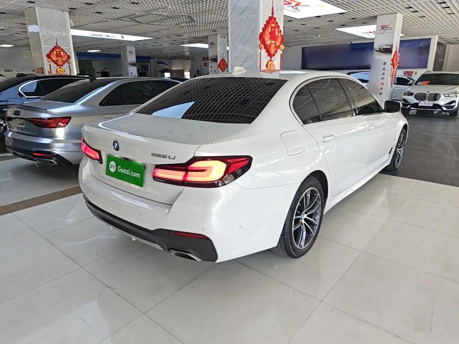 BMW 5 Series 2022 Restyled 525Li M Sport Package — миниатюра 6