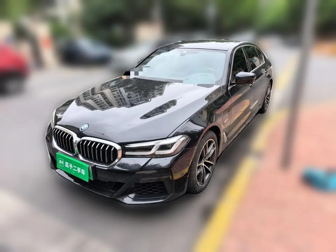 BMW 5 Series New Energy 2022 Updated Version 535Le Luxury Package — миниатюра 1