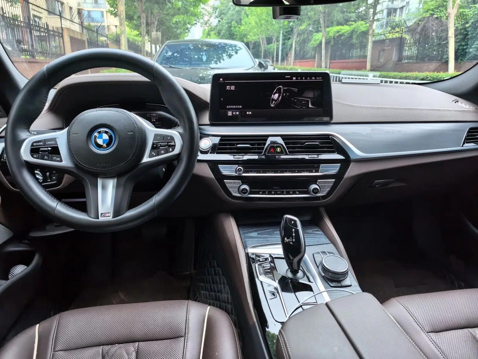 BMW 5 Series New Energy 2022 Updated Version 535Le Luxury Package — миниатюра 9