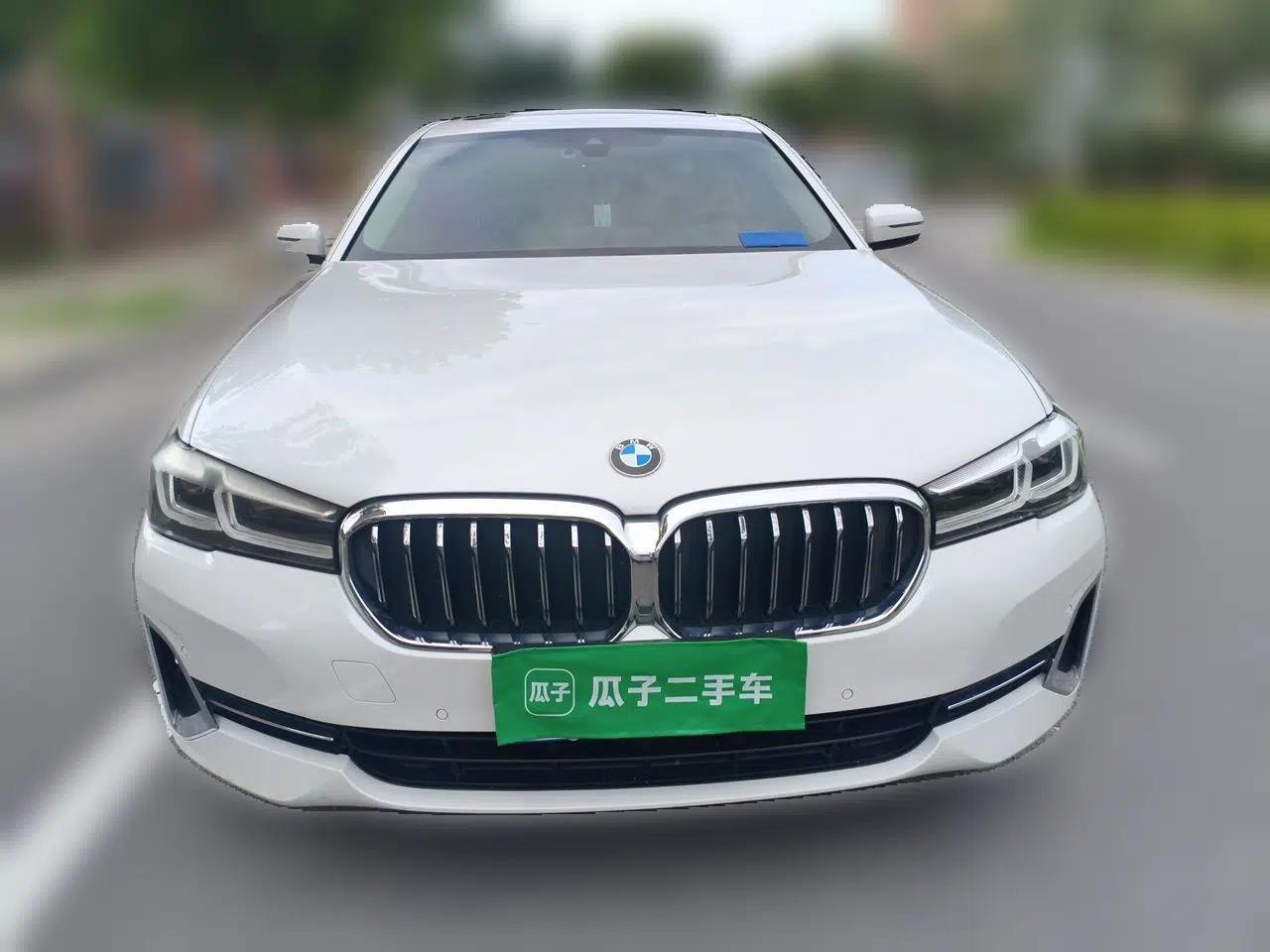 BMW 5 Series 2022 Restyled 525Li Luxury Package — миниатюра 2