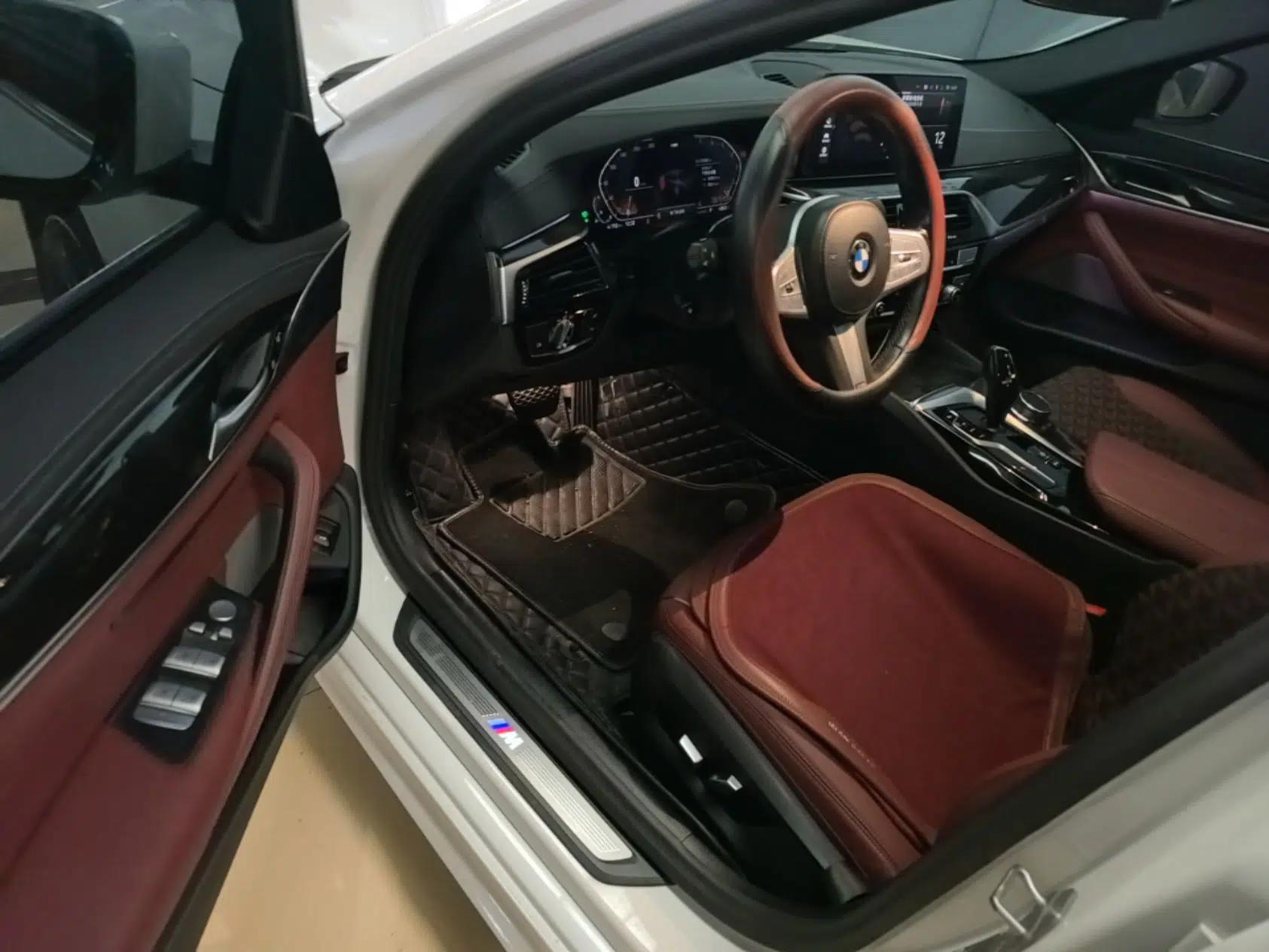 BMW 5 Series 2022 Second Facelift 525Li M Sport Package — миниатюра 18