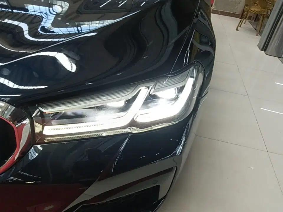 BMW 5 Series 2021 Facelifted 530Li Leading Edition M Sport Package — миниатюра 8