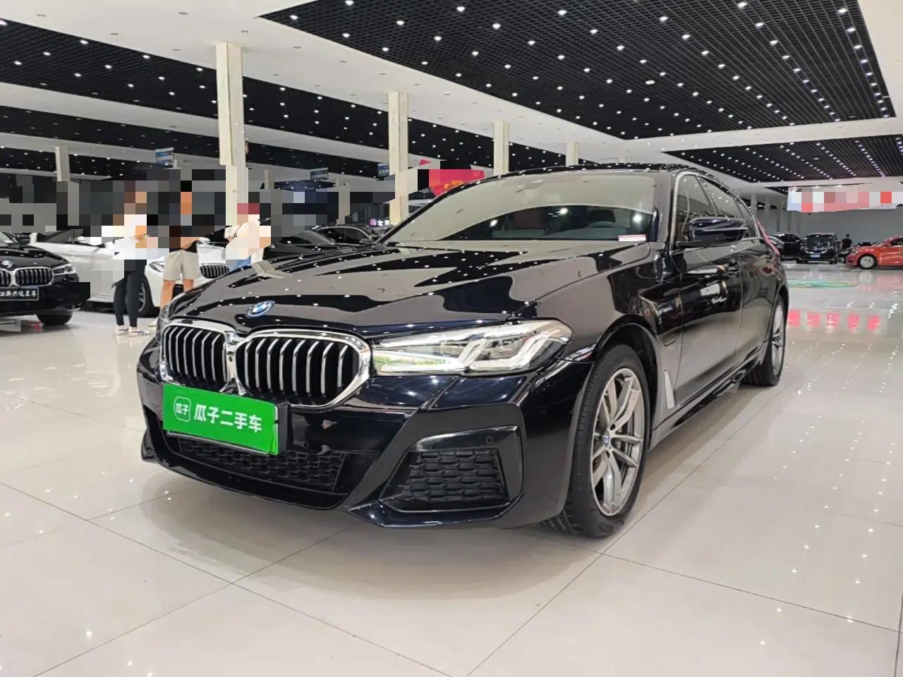 BMW 5 Series New Energy 2022 Second Facelift 535Le M Sport Package — миниатюра 1