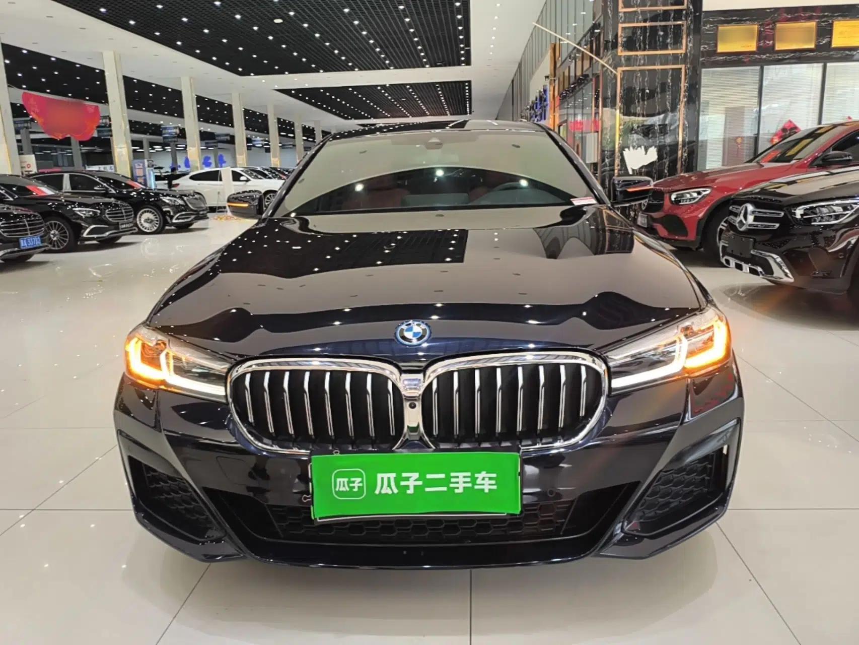 BMW 5 Series New Energy 2022 Second Facelift 535Le M Sport Package — миниатюра 2