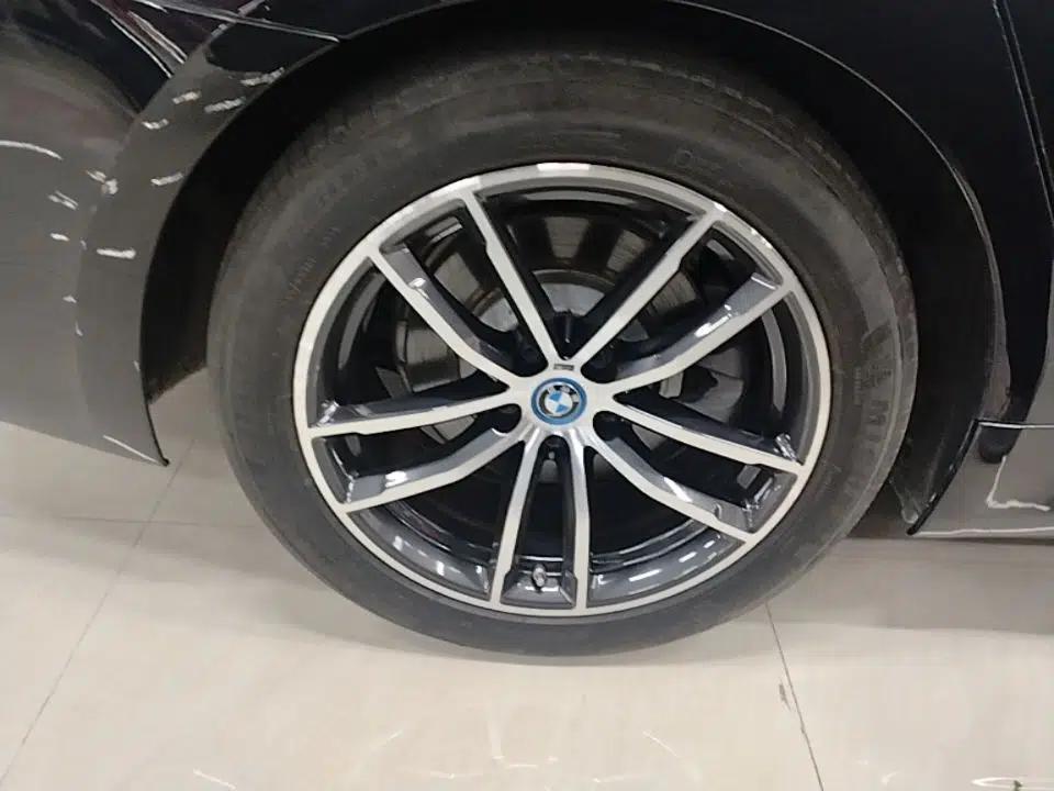 BMW 5 Series New Energy 2022 535Le Pioneer Edition M Sport Package — миниатюра 11