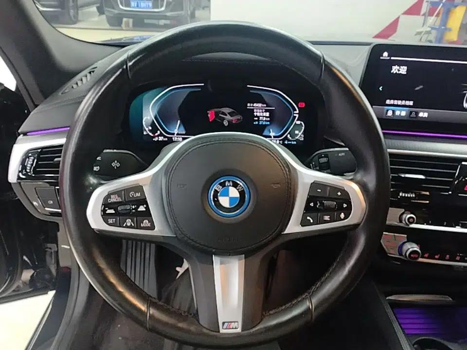 BMW 5 Series New Energy 2022 535Le Pioneer Edition M Sport Package — миниатюра 18