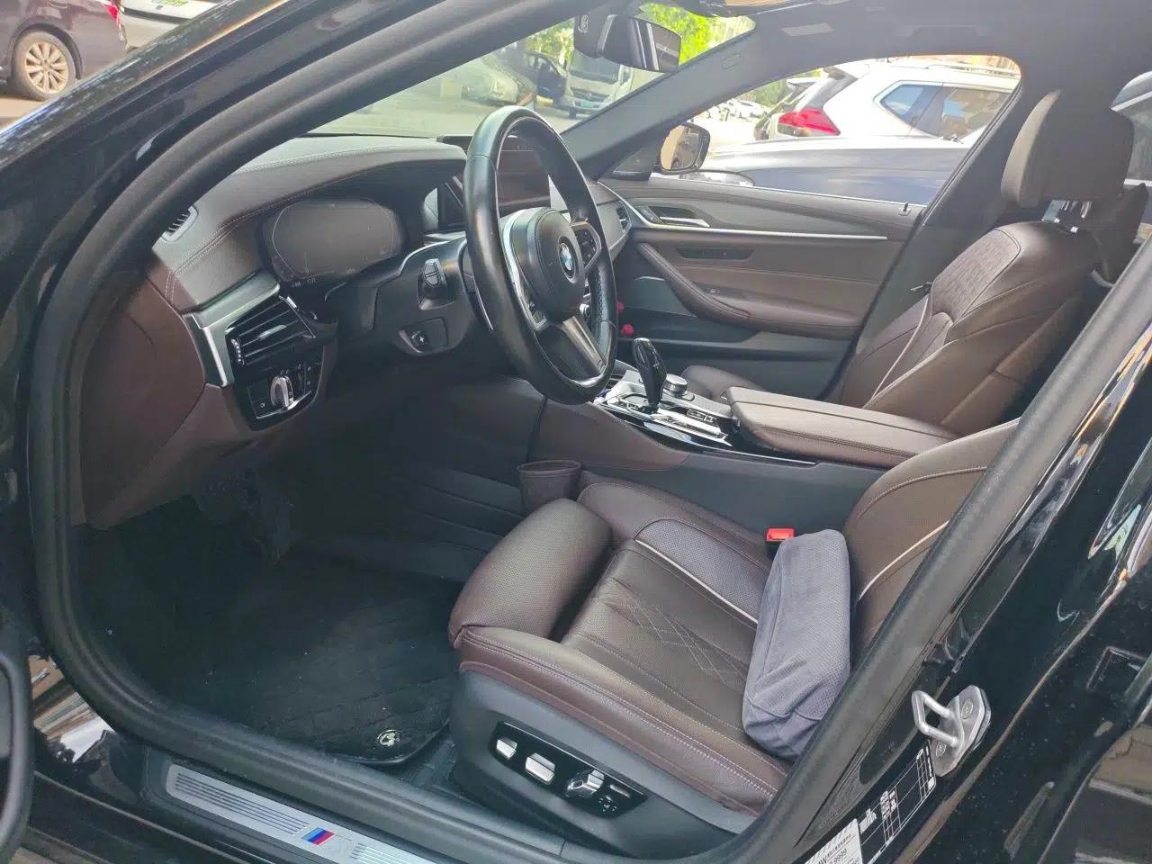 BMW 5 Series 2022 Second Facelift 530Li Luxury Version M Sport Package — миниатюра 16