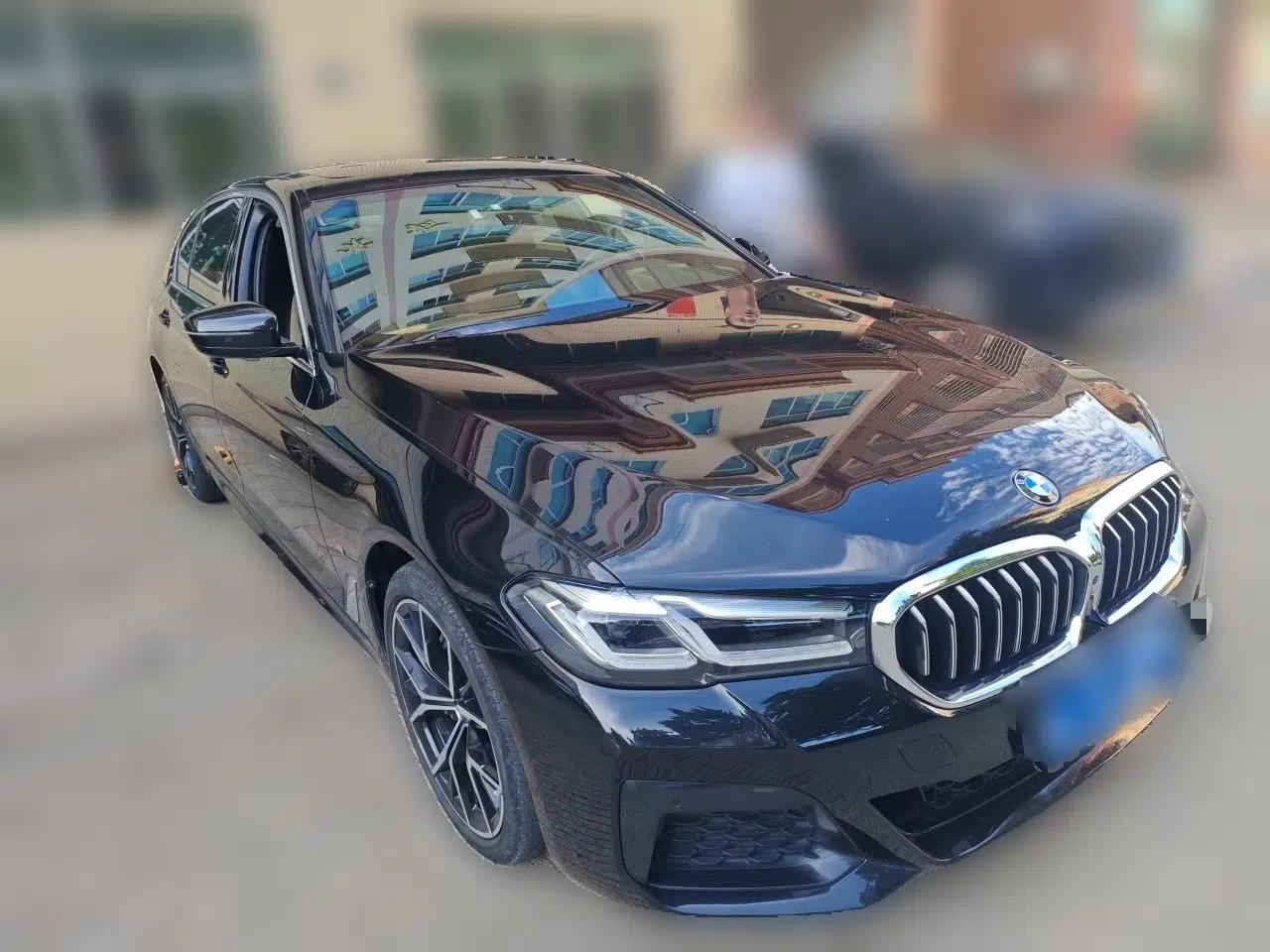 BMW 5 Series 2022 Second Facelift 530Li Luxury Version M Sport Package — миниатюра 3