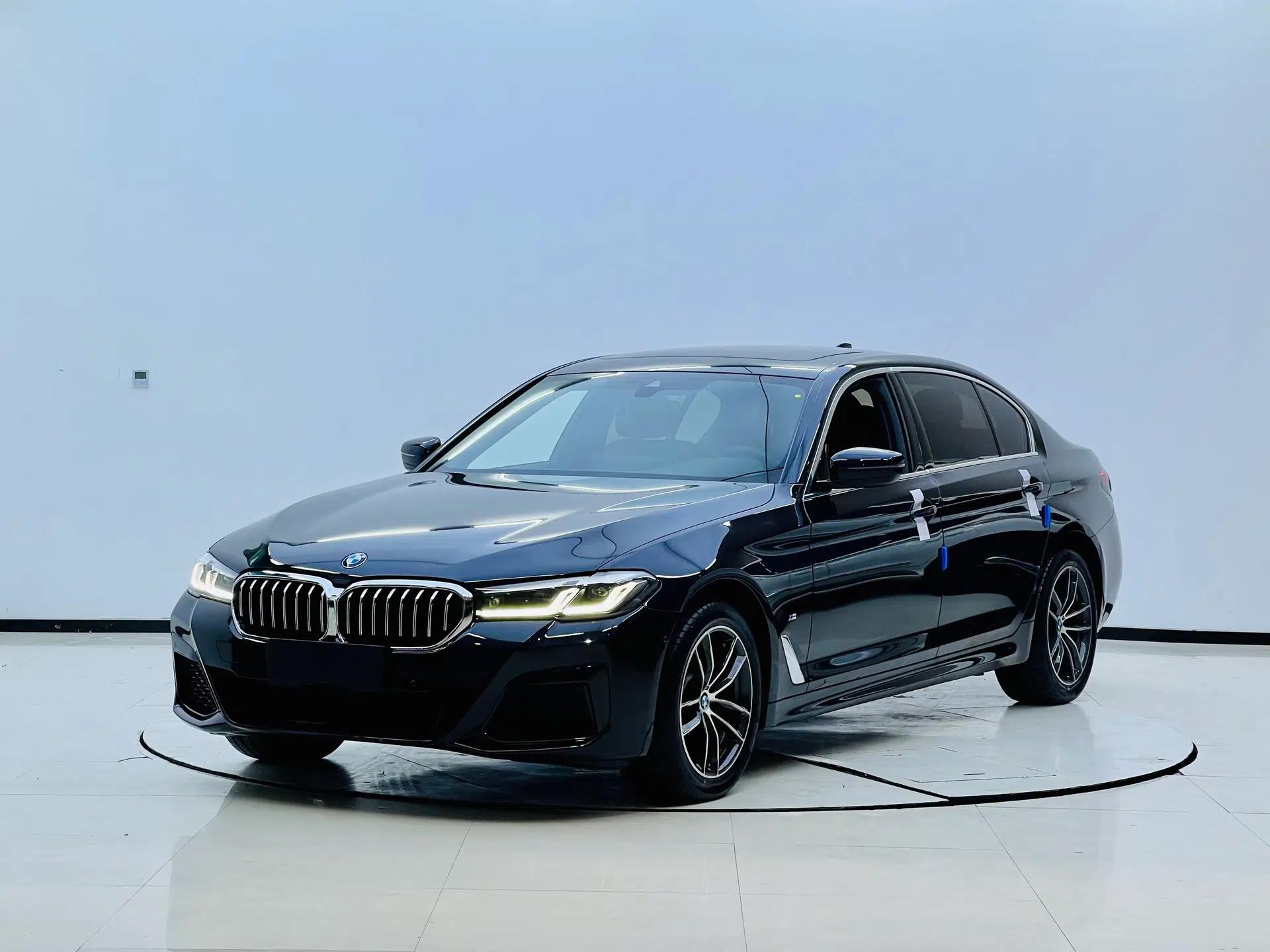 BMW 5 Series 2022 Second Facelift 525Li M Sport Package — миниатюра 1