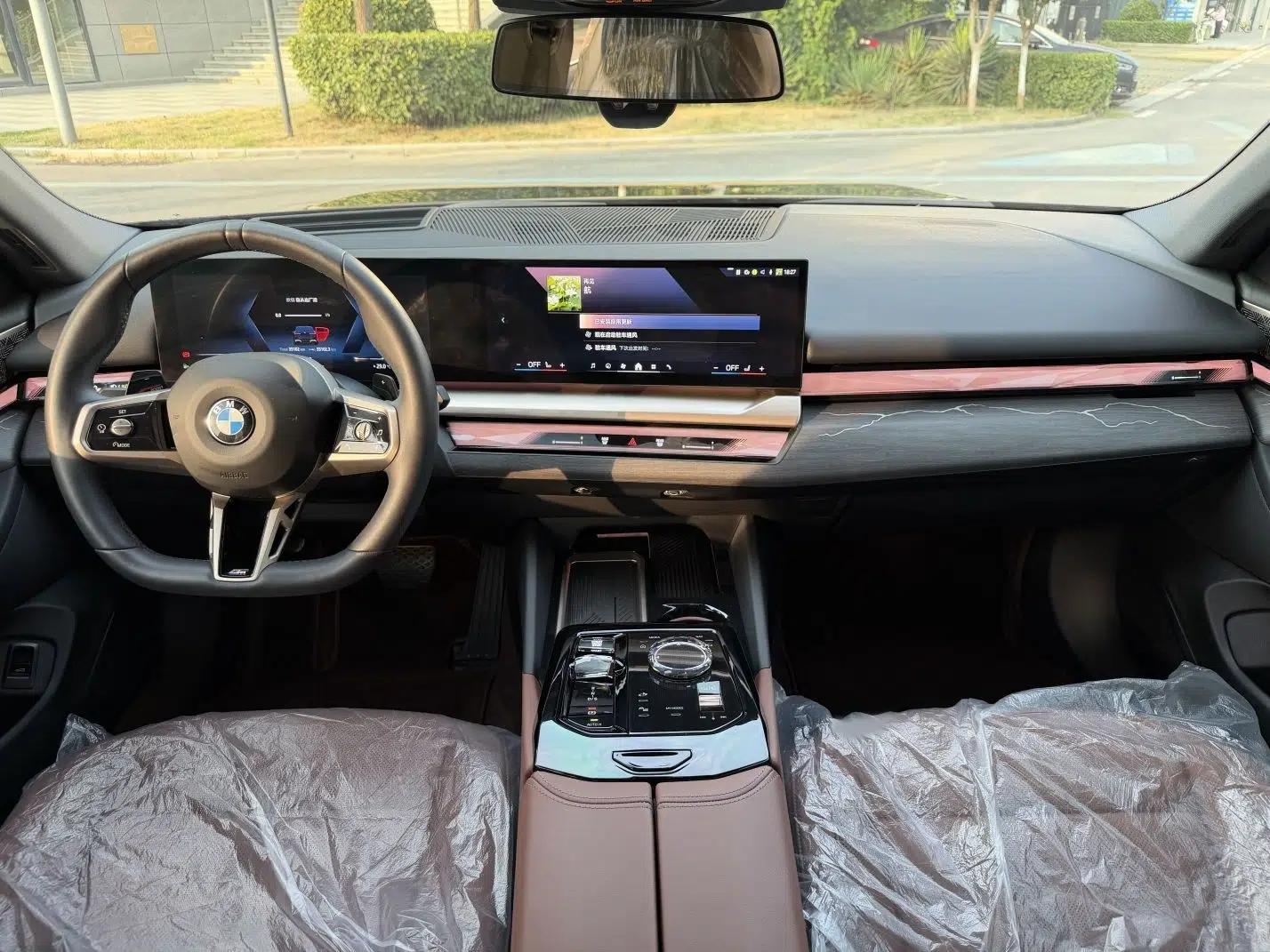 BMW 5 Series 2024 530Li Luxury Edition M Sport Package — миниатюра 8