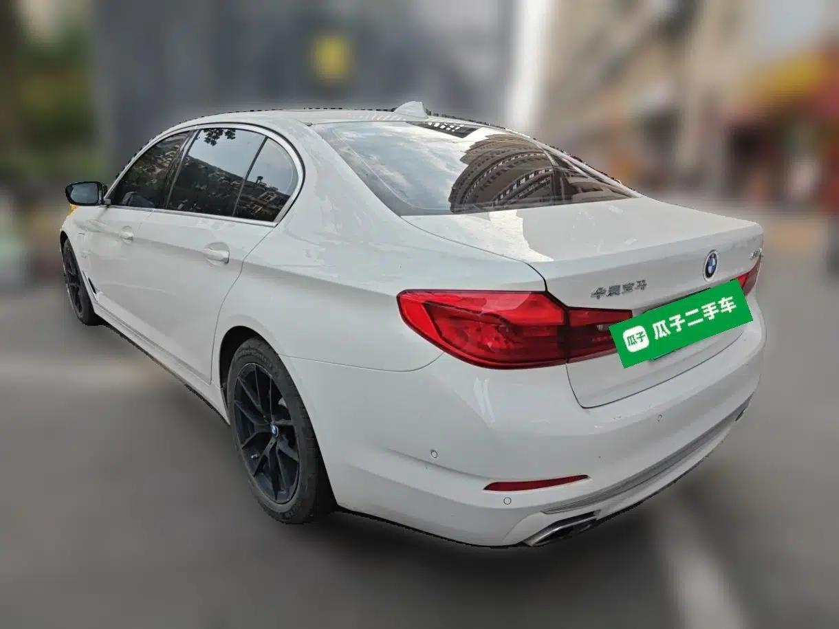 BMW 5 Series New Energy 2020 Mileage Upgrade Version 530Le Luxury Package — миниатюра 4