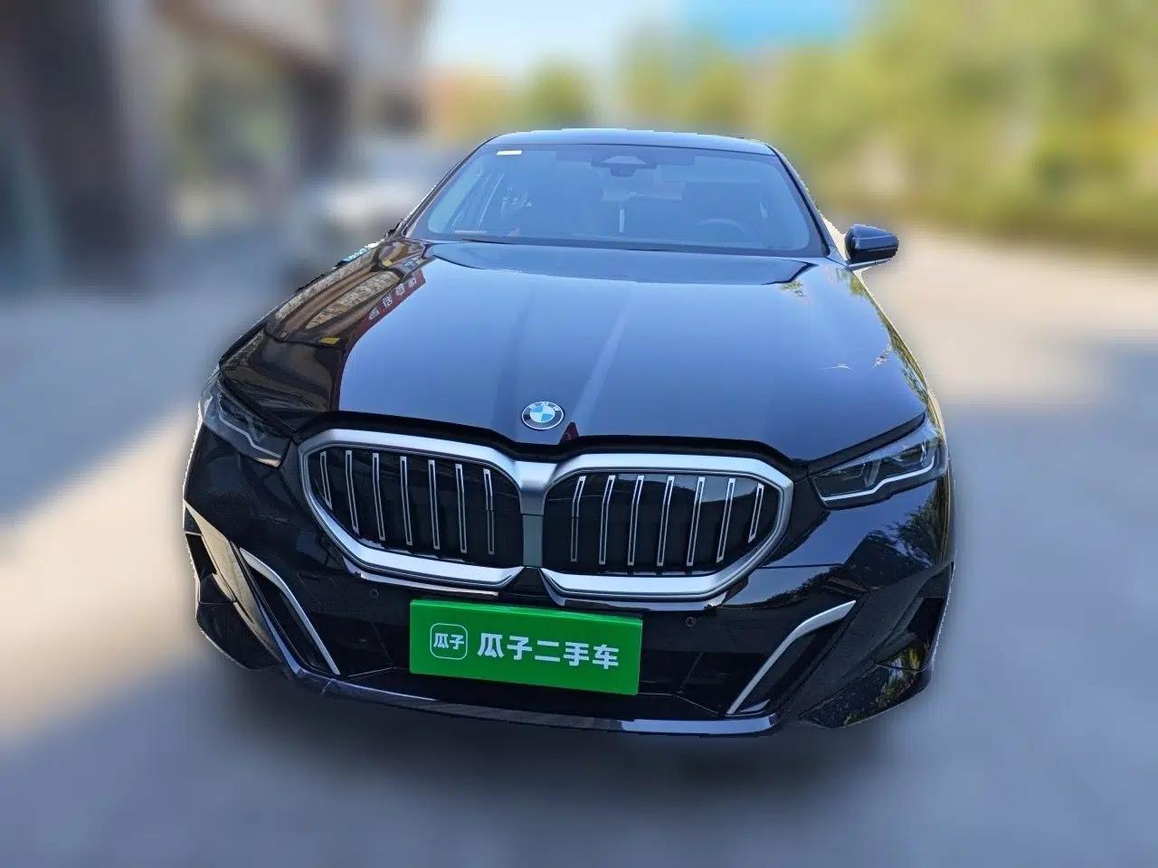 BMW 5 Series 2025 525Li M Sport Package — миниатюра 2